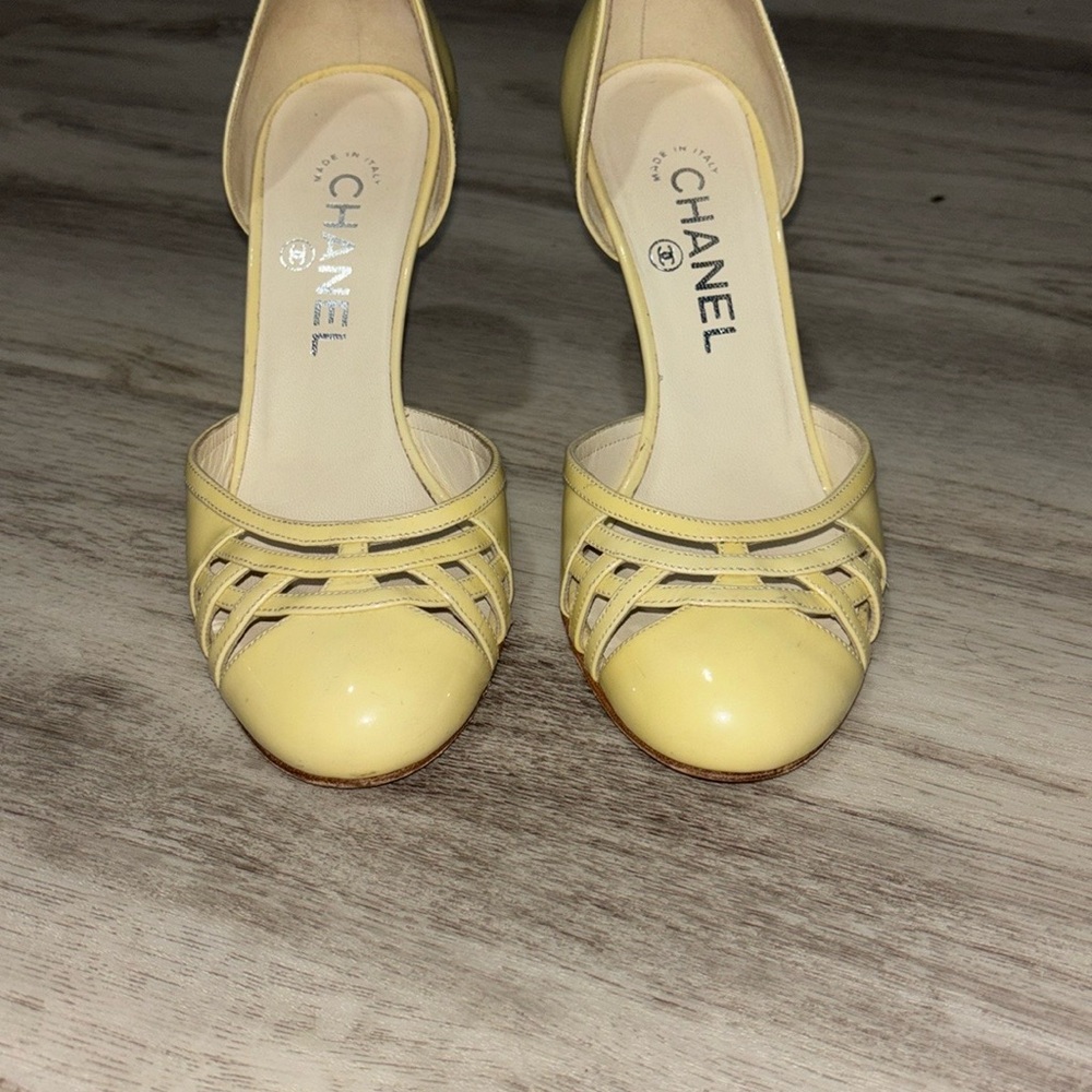 Chanel Yellow Heeled Shoes with Elegant Design